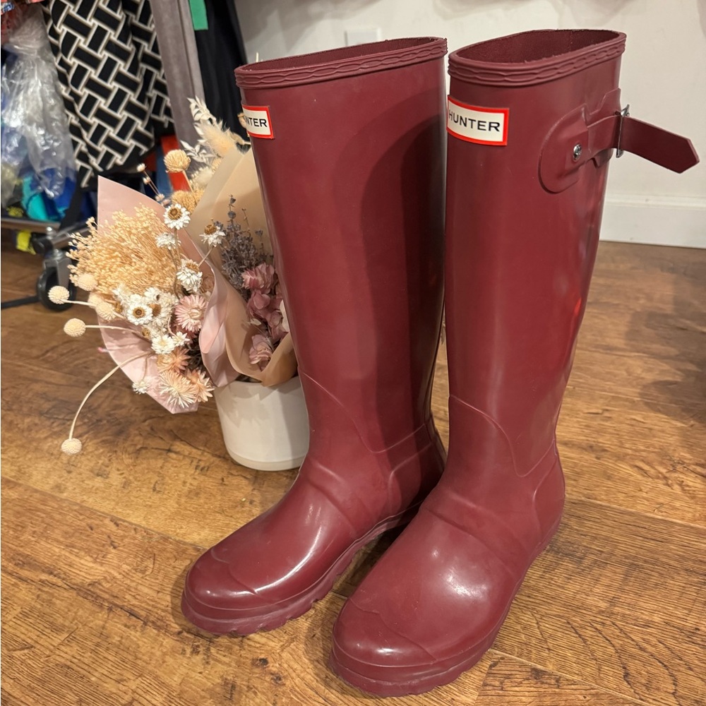 Hunter Purple Tall Boots Size 7 - Picture 4 of 7